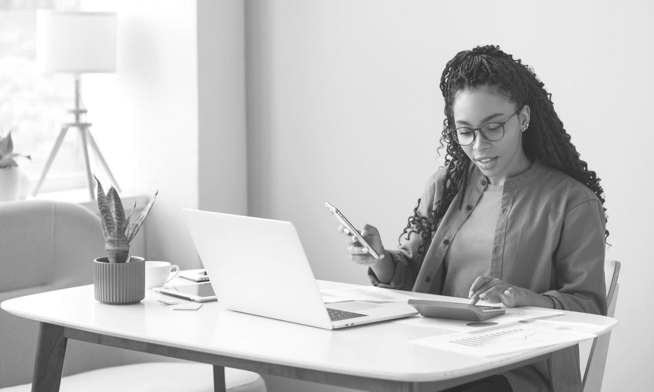 Paid Comedy Writing Courses: What They Deliver and What They Skip